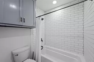 505 Galia St, Bowie, TX 76230 - Photo 15