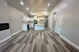 2307 McDougal St, Greenville, TX 75401 - Photo 3