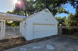 3741 Hilltop Rd, Fort Worth, TX 76109 - Photo 35