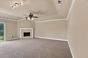 4202 Maple Springs Dr, Arlington, TX 76001 - Photo 5