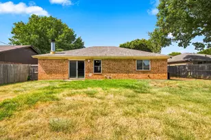 4202 Maple Springs Dr, Arlington, TX 76001 - Photo 23