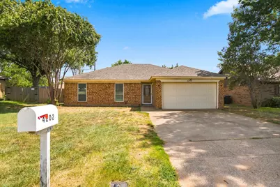 4202 Maple Springs Drive, Arlington, TX 76001 - Photo 1