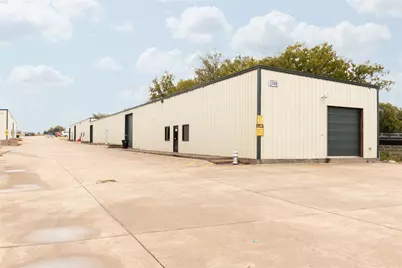 1748 N Main #B, Cleburne, TX 76033 - Photo 11