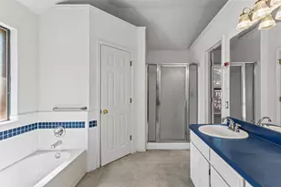 664 Parkridge Blvd, Burleson, TX 76028 - Photo 19