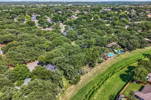 664 Parkridge Blvd, Burleson, TX 76028 - Photo 35