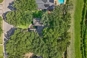 664 Parkridge Blvd, Burleson, TX 76028 - Photo 29