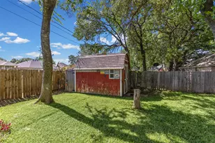 664 Parkridge Blvd, Burleson, TX 76028 - Photo 31
