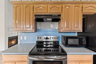 664 Parkridge Boulevard, Burleson, TX 76028 - Photo 15