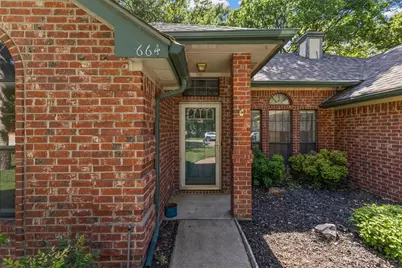 664 Parkridge Boulevard, Burleson, TX 76028 - Photo 5