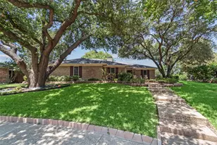 3233 Chimneyrock Dr, Plano, TX 75023 - Photo 1