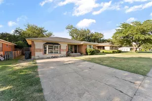 2439 Inadale Ave, Dallas, TX 75228 - Photo 1