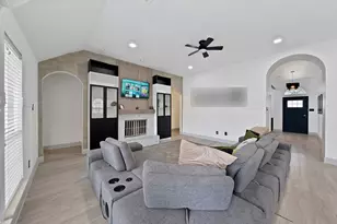 4535 Westchester Glen Dr, Grand Prairie, TX 75052 - Photo 9