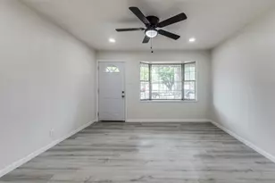 2908 Scottsbluff Dr, Dallas, TX 75228 - Photo 23