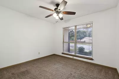 414 Bluegrass Lane, Euless, TX 76039 - Photo 15
