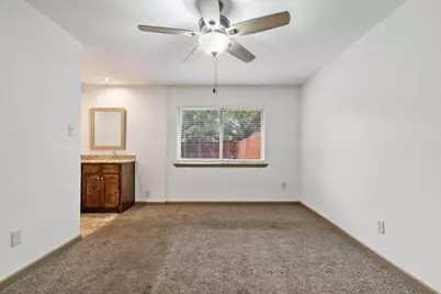 414 Bluegrass Lane, Euless, TX 76039 - Photo 11