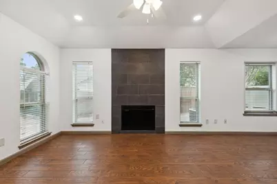 414 Bluegrass Lane, Euless, TX 76039 - Photo 3
