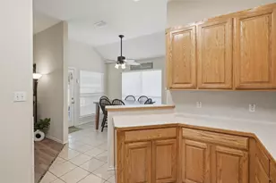 1400 Spanish Trail Dr, Granbury, TX 76048 - Photo 9