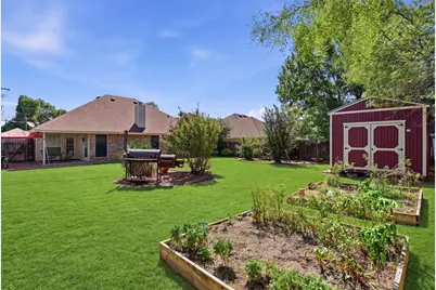 1400 Spanish Trail Drive, Granbury, TX 76048 - Photo 19