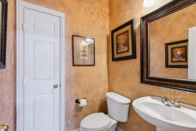 1200 Cedar Valley Drive, Irving, TX 75063 - Photo 35