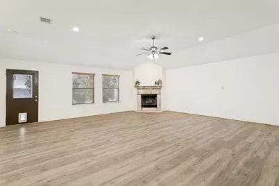 368 Lockwood Lane, Weatherford, TX 76087 - Photo 5