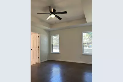 405 S 6th Street, Grandview, TX 76050 - Photo 9