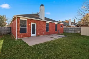1048 Harriman Dr, Saginaw, TX 76131 - Photo 21