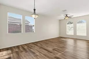 1048 Harriman Dr, Saginaw, TX 76131 - Photo 5