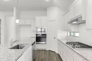 717 Clifton Dr, Anna, TX 75409 - Photo 5