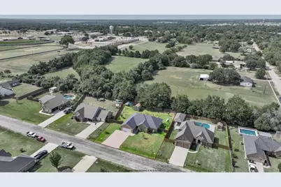 409 Edgewood Terrace, Boyd, TX 76023 - Photo 35