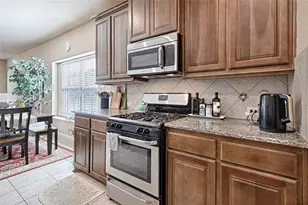 640 Teakwood Dr, Greenville, TX 75402 - Photo 9