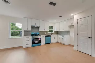 104 Dupont Cir, Fort Worth, TX 76134 - Photo 9