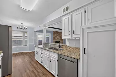 10524 Ravenscroft, Dallas, TX 75230 - Photo 9