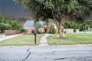 810 Highland Hls Ln, Highland Village, TX 75077 - Photo 29