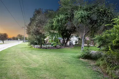 810 Highland Hills Lane, Highland Village, TX 75077 - Photo 27