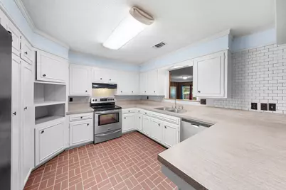 300 Merrell Drive, Sulphur Springs, TX 75482 - Photo 13