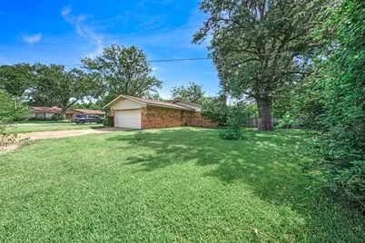 300 Merrell Drive, Sulphur Springs, TX 75482 - Photo 3