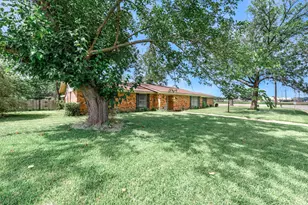 300 Merrell Dr, Sulphur Springs, TX 75482 - Photo 1