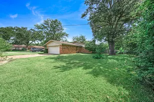 300 Merrell Dr, Sulphur Springs, TX 75482 - Photo 3