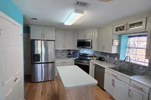 1003 Cassion Dr, Lewisville, TX 75067 - Photo 7