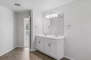 2728 Maegen Cir, Fort Worth, TX 76112 - Photo 25