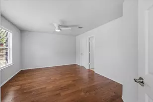 2728 Maegen Cir, Fort Worth, TX 76112 - Photo 15