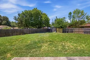 2728 Maegen Cir, Fort Worth, TX 76112 - Photo 31