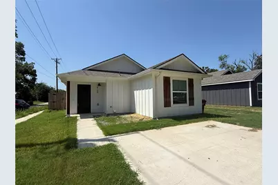420 E 5th Street, Bonham, TX 75418 - Photo 1