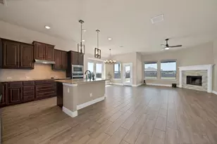 12713 Panther Creek Dr, Godley, TX 76044 - Photo 9