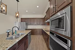 12713 Panther Creek Dr, Godley, TX 76044 - Photo 13