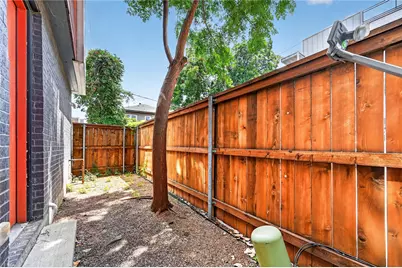 410 Melba Street #4, Dallas, TX 75208 - Photo 31