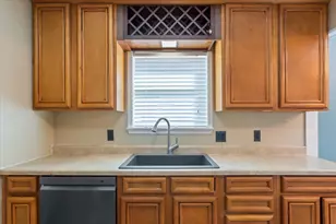 332 Bowie Ln, Hewitt, TX 76643 - Photo 21