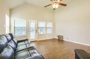 2400 Sabine Cir, Royse City, TX 75189 - Photo 5
