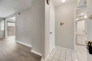 15914 Stillwood St, Dallas, TX 75248 - Photo 13