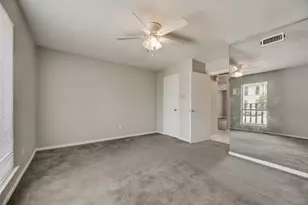 15914 Stillwood St, Dallas, TX 75248 - Photo 9